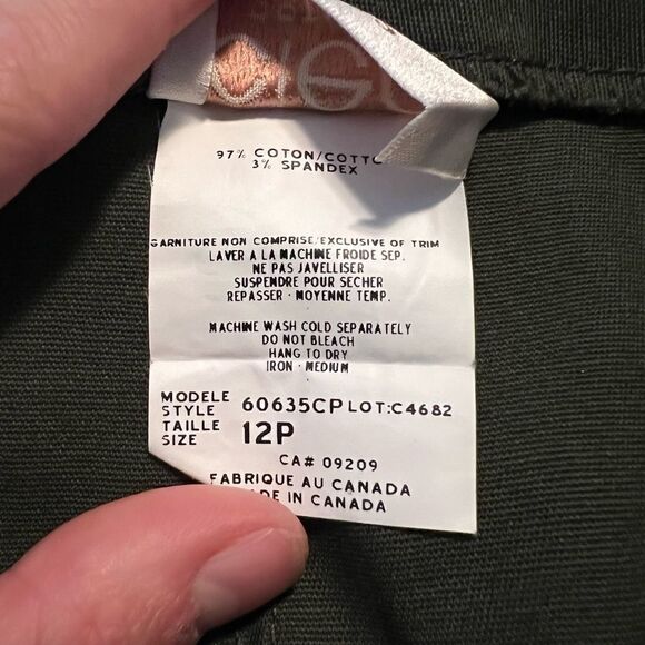 3 for $30!  Cleo petites green cropped pants - Picture 4 of 11